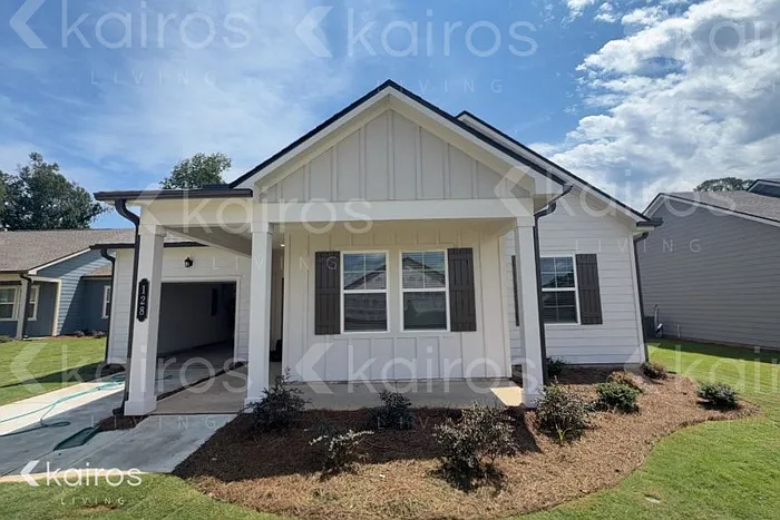 128 Silver Maple Ln — Photo 1