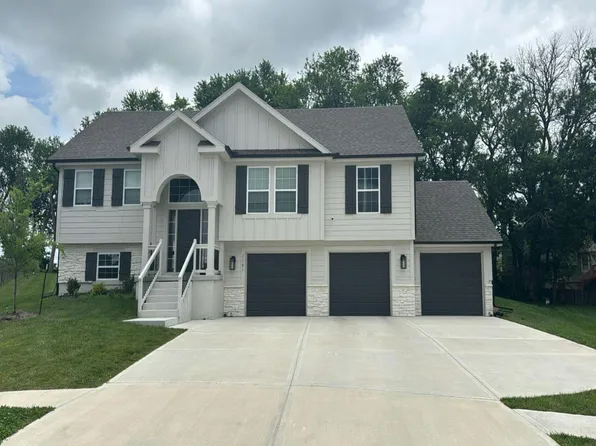 1101 Noah Ln, Kearney, MO 64060
