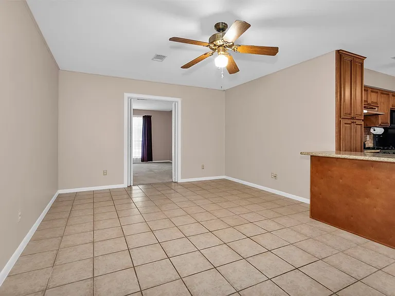 1410 Spillers Ln — Photo 10