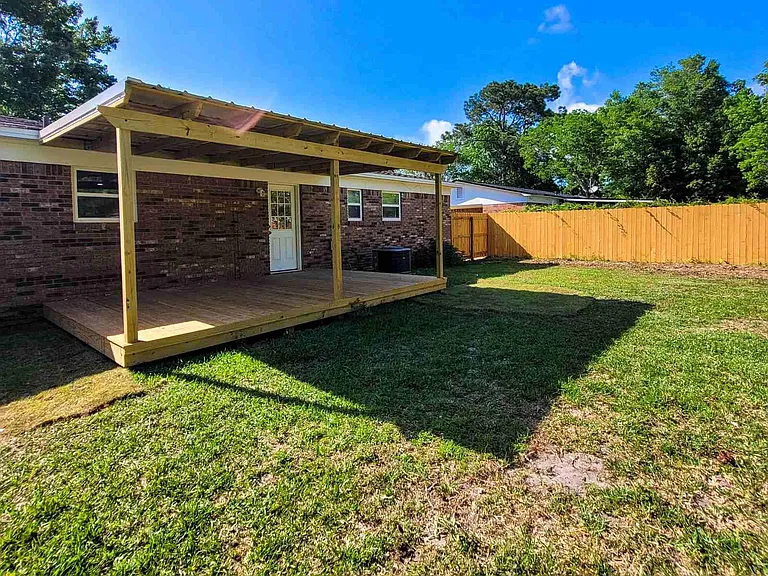 904 Colbert Ave — Photo 15