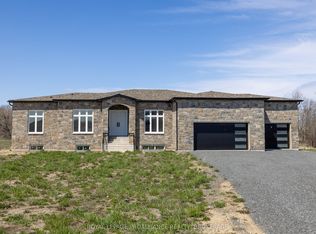 138 Hineman St, Kingston, ON K7L 0G2