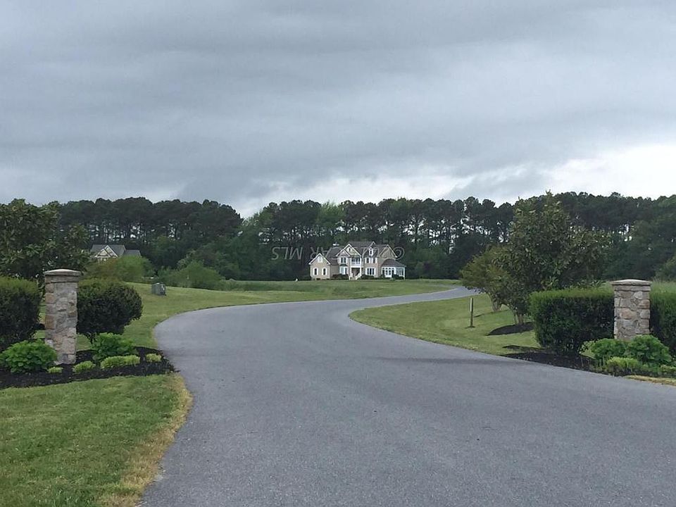 2nd image of 8257 Sea Biscuit Rd