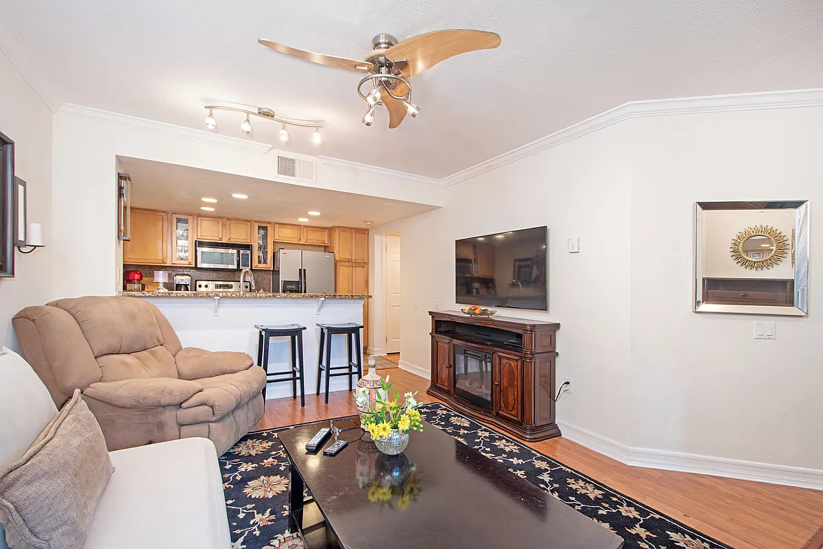 1 bed, 540 sqft, $2,350 — Photo 1