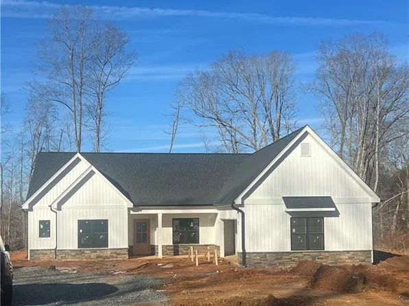 2560 State Highway 801 S, Advance, NC 27006