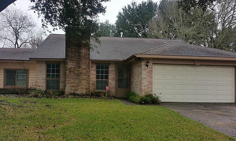 1st image of 434 Oakdale Dr
