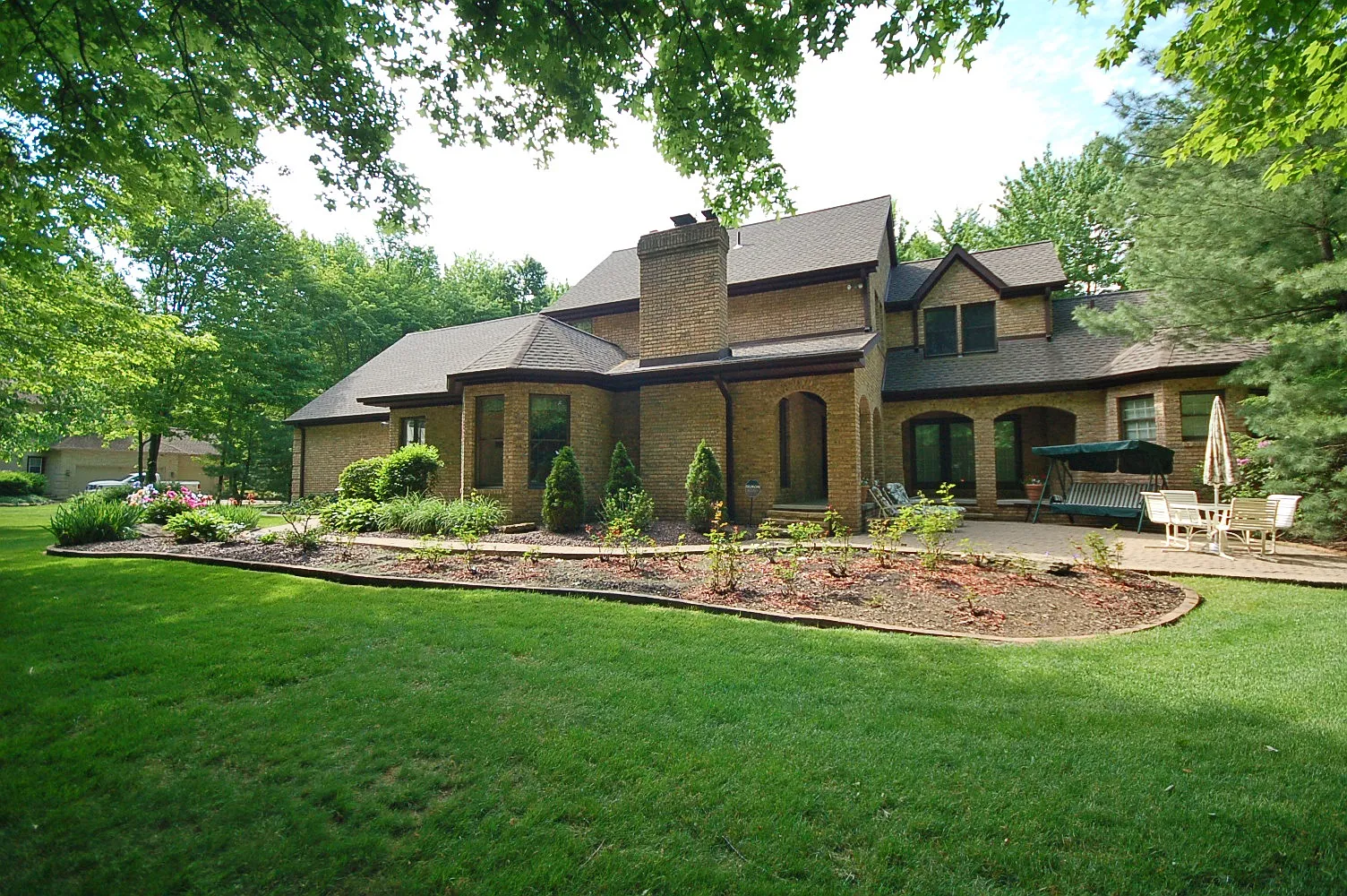 181 Huntington Trl photo 1