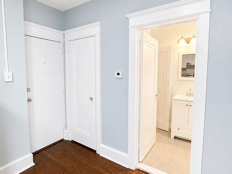 19 S Vassar Sq #3 — Photo 8