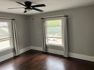190 W 15th St #1/2, Holland, MI