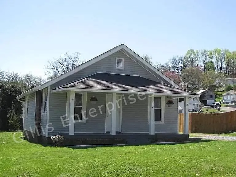 112 Virgil Ave — Photo 13