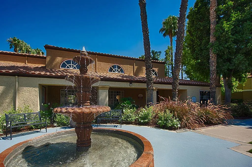 Oasis Townhomes — Photo 1