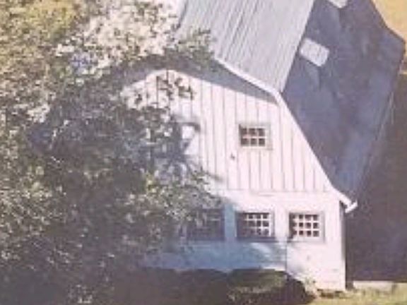 Massive amazing barn!