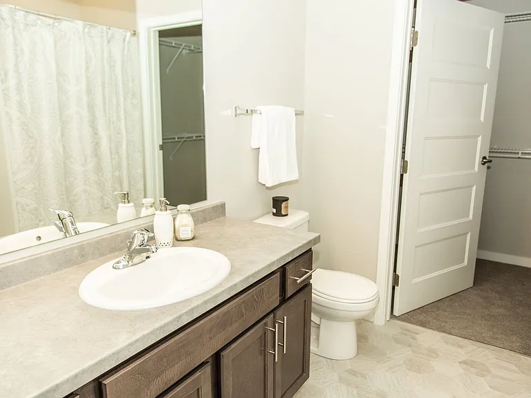 Dwell at Lakewood Apartments — Photo 25