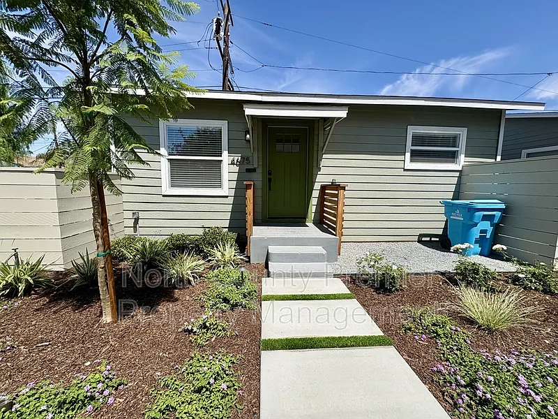 2 bed, 2.0 bath, 660 sqft, $3,795 — Photo 3