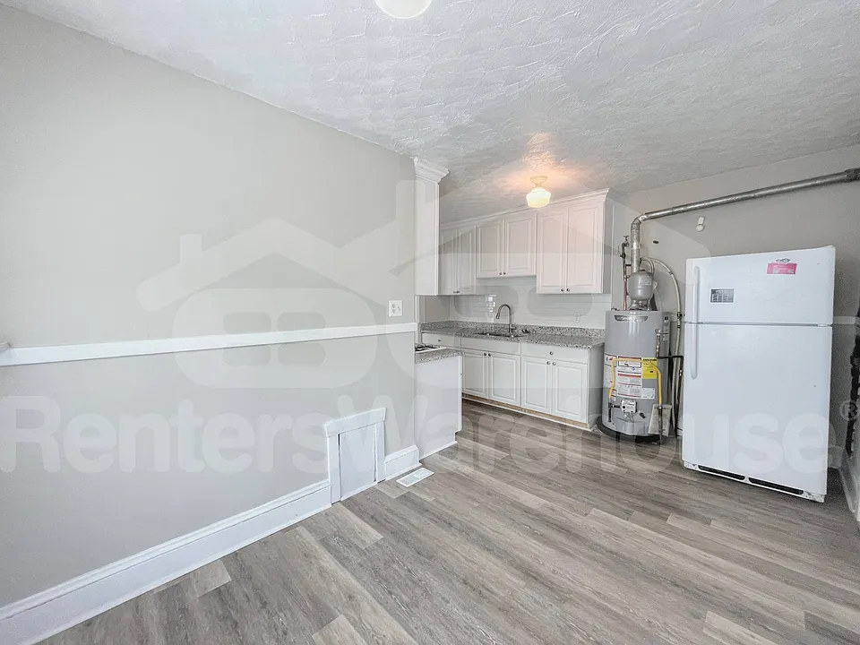 220 Glendale Ave #2