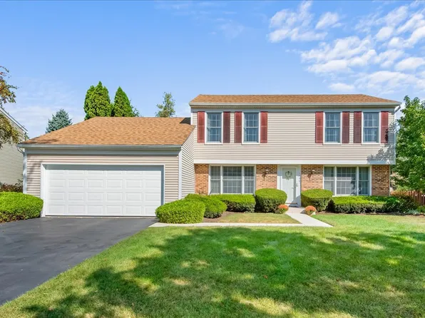 1540 Independence Ave, St Charles, IL 60174