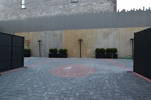 Rented by null | media 61