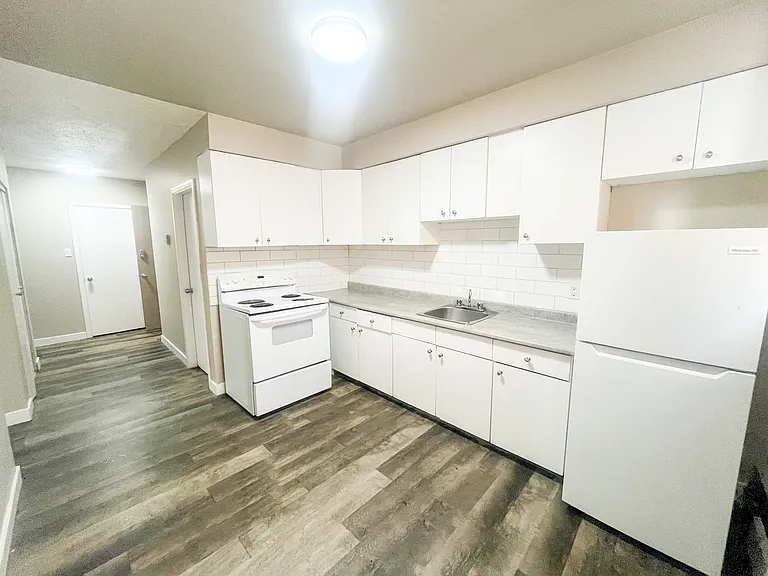 4110 Rae St — Photo 9