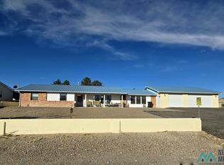 405 Hawthorne Dr, Elephant Butte, NM 87935