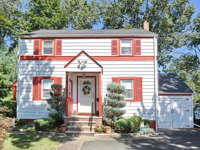2 Delaware Ave, Dumont, NJ, 07628