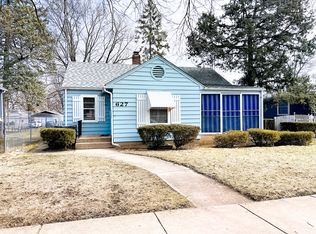 627 Illinois Ave, Elgin, IL 60120