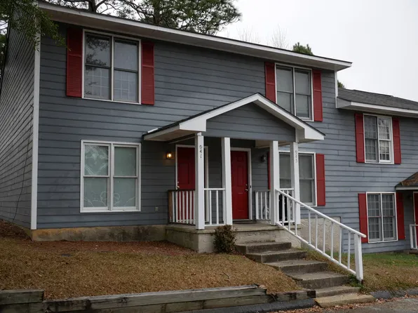 941 Odom Dr, Fayetteville, NC 28304