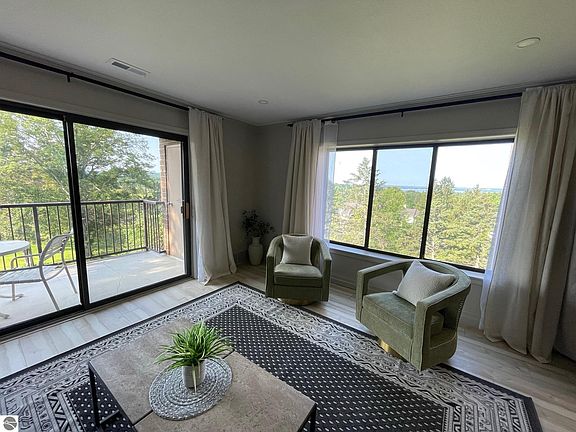 4th image of 5053-17 Valleyway Dr