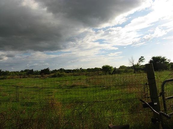 2nd image of 1249 NE County Road 2120