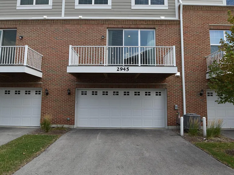 2945 Showplace Dr — Photo 49