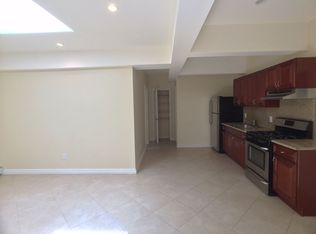 2021 Steinway St #2L, Astoria, NY 11105
