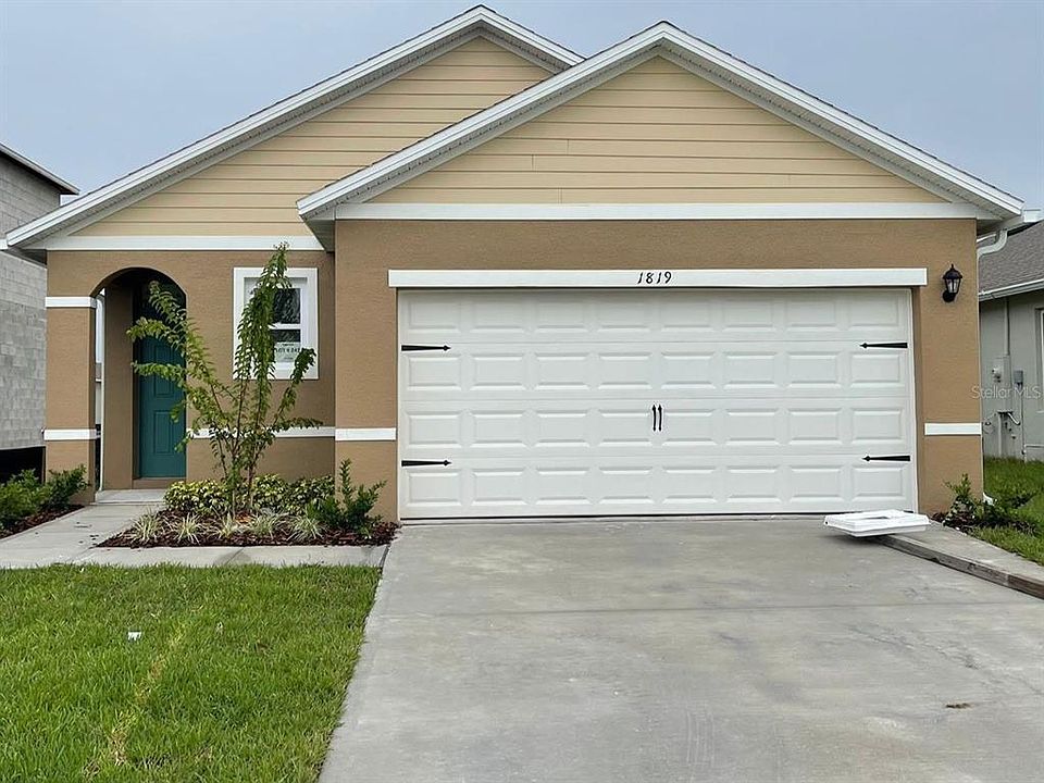 1st image of 1819 Wild Rye Way