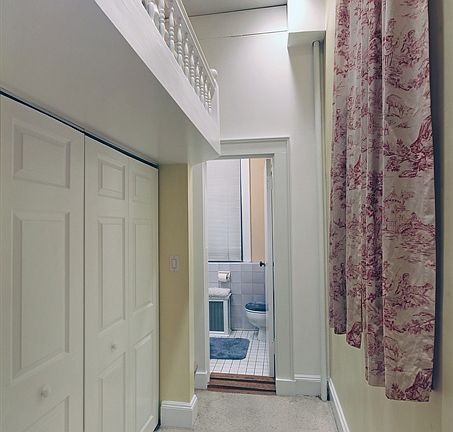 4th image of 632 W End Ave APT 2R