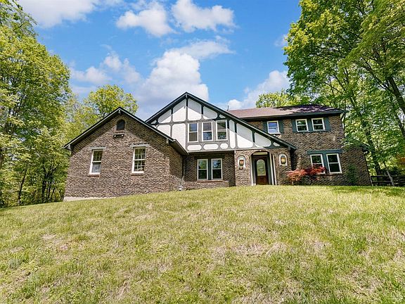 4th image of 5966 Shallow Creek Dr