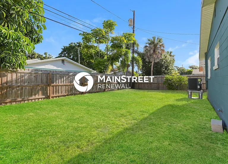 1833 Shore Acres Blvd NE — Photo 14