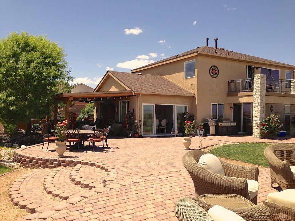 Backyard & Lanai