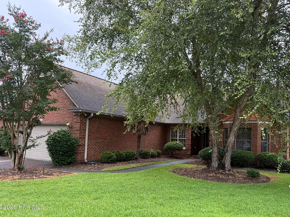 309 Village Green Dr