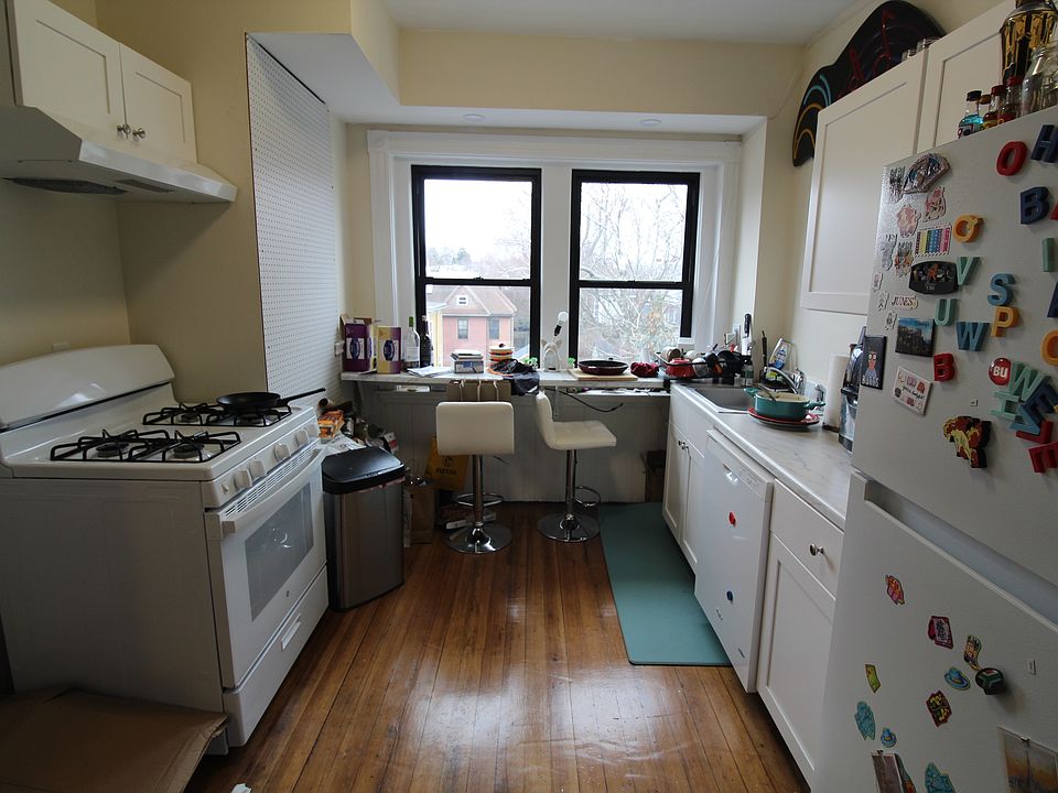 1st image of 2022 Massachusetts Ave APT 2