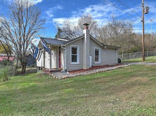 105 Chambers Dr, Elizabethton, TN 37643