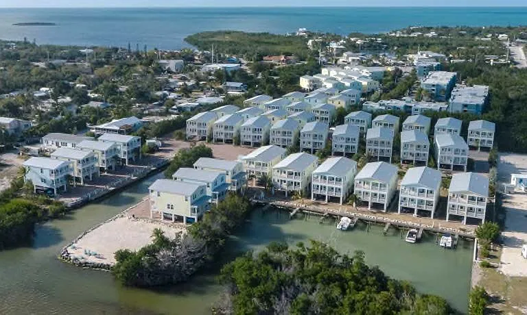 Tarpon Harbour — Photo 12