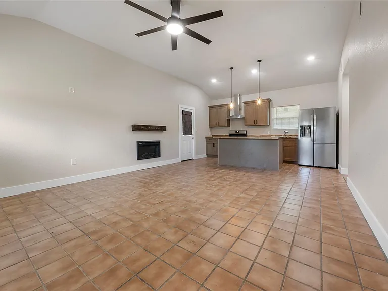 2140 County Road 235 — Photo 3