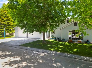 238 Red Fox Rd, Lolo, MT 59847