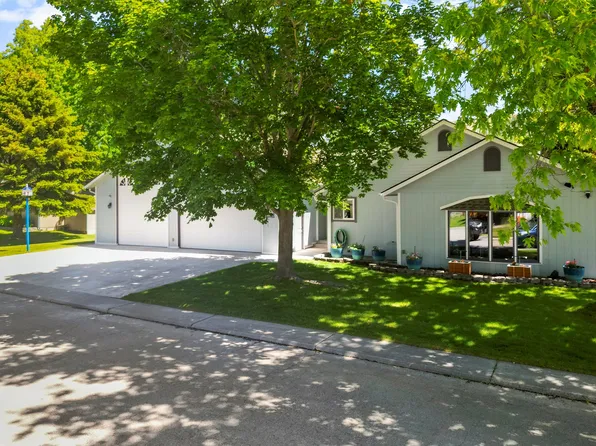 238 Red Fox Rd, Lolo, MT 59847