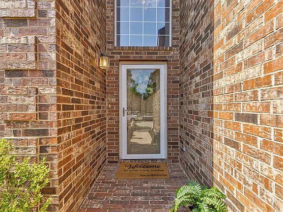 3rd image of 10221 Red Bluff Ln