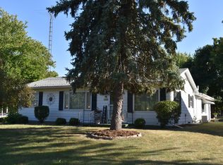 768 E 2nd St, El Paso, IL