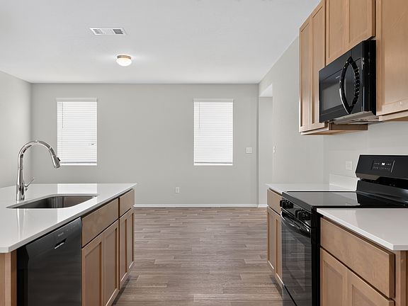 3rd image of 2704 Towy Rd