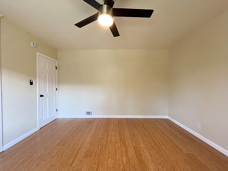 3910 Coco Ave — Photo 61