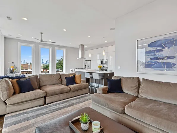 2547 W Augusta Blvd #4, Chicago, IL 60622