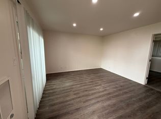 1300 Edgewood Way #201, Oxnard, CA 93030