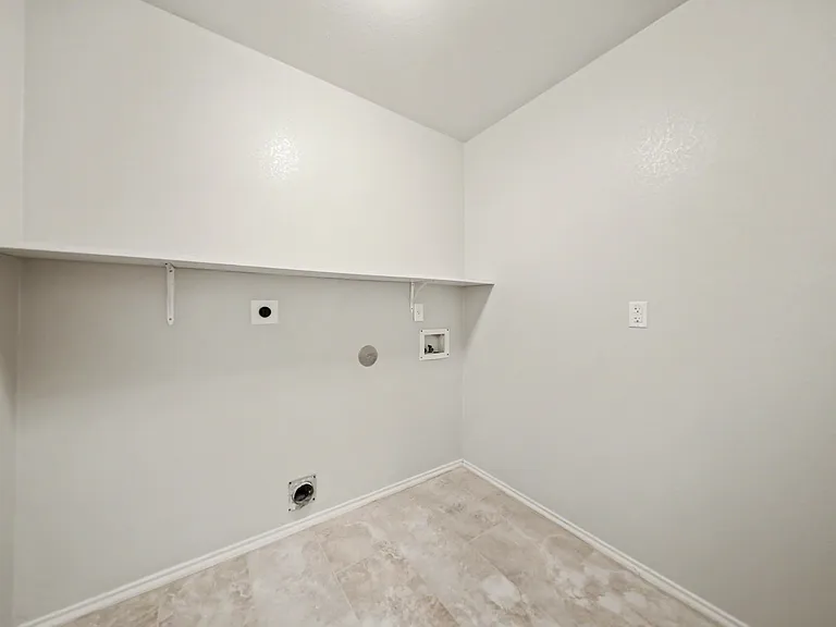 2103 Jefferson Ct S — Photo 18