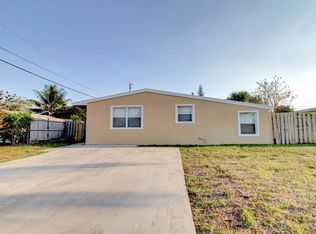 6106 SW 2nd St, Pompano Beach, FL 33068