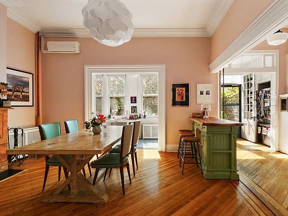 5th image of 264 Clinton Ave APT 1
